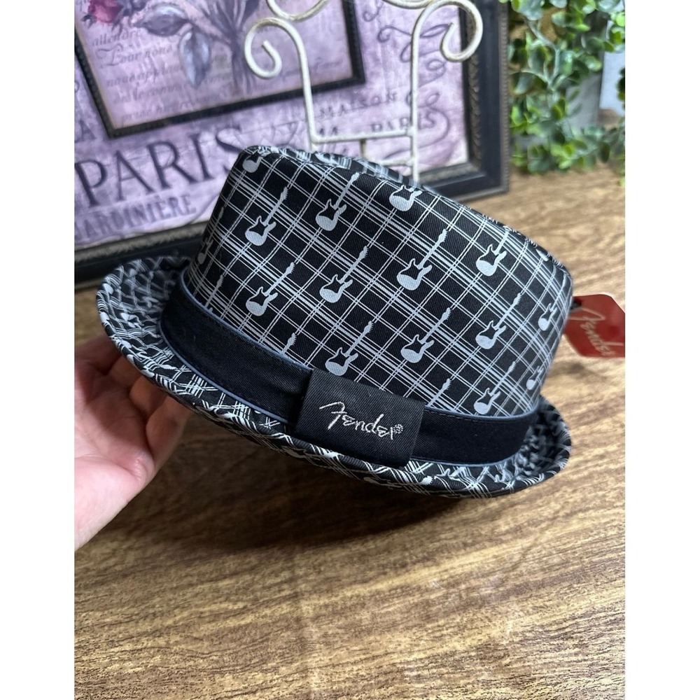 BNWT Fender Axe Plaid Guitar Fedora Black/Gray Size Small/Medium
